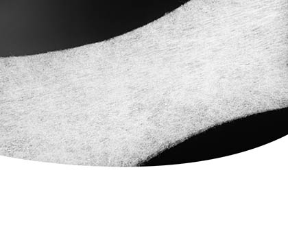 Stretch HYS xR: Stretchable insulation made from recycled polyester, engineered to support flexible movement.